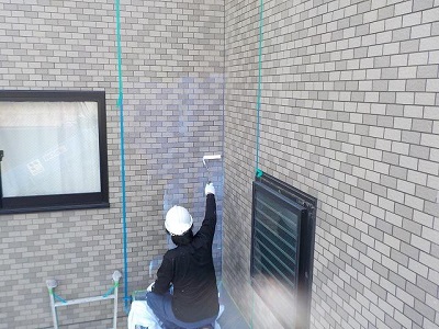 タイル外壁に防水塗装で雨漏り止め　大阪市鶴見区 Mハイツ