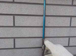 休憩場のサイディング外壁のシーリングを打ち替え工事　大阪市