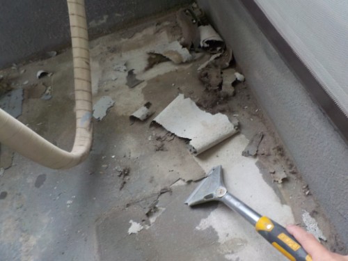 ペンキが剥がれた5㎡のベランダ床と手摺にウレタン防水工事　大阪府和泉市