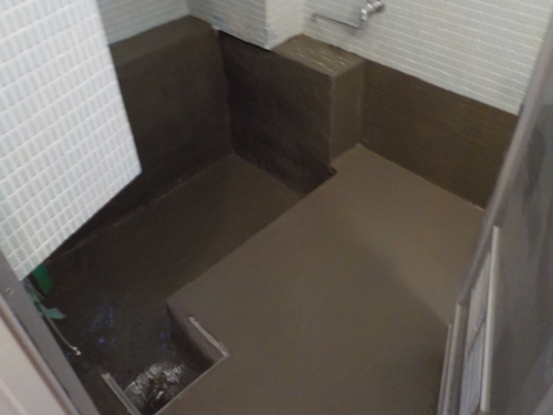 マンション浴室から階下に水漏れ｜お風呂に適した防水にやり替え工事で水漏れ解消　兵庫県芦屋市