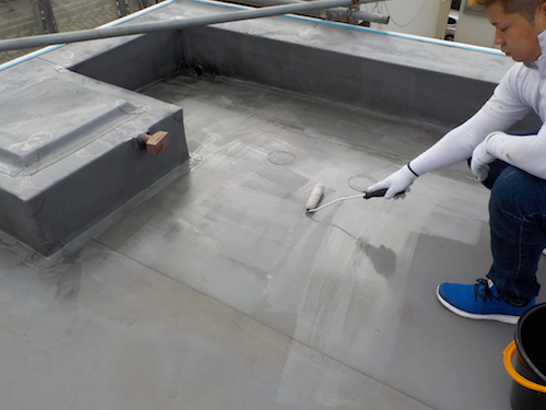 20年ぶりに屋上防水を点検し補修工事｜塩ビシートの上からウレタン塗膜防水　堺市西区