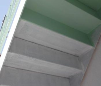 3階建て住宅で外壁と階段の塗装を実施した事例 | 大阪市旭区