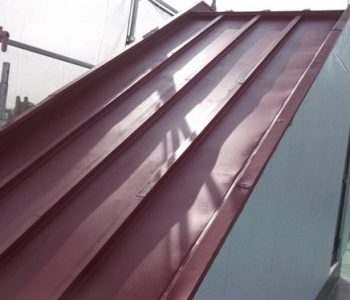 屋上の鉄部塗装、および玄関庇の補修・塗装の事例 | サビや剥がれを改善　神戸市東灘区