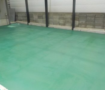 住宅ガレージの床の塗り替え工事 | 大阪府東大阪市