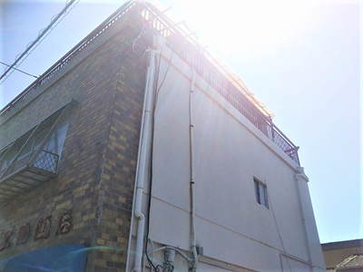 鉄骨2階建ての雨樋詰まりの補修 | 大阪市平野区