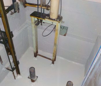 エレベーターピット内で繰り返される漏水！複数の原因に対処して防水対策　天王寺区