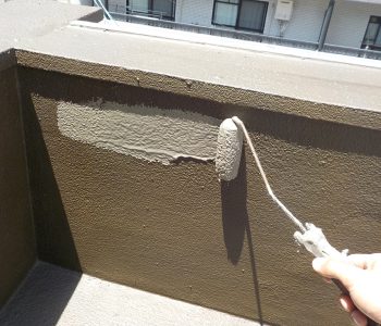 増改築ですき間が多い築50年のビルの屋上から雨漏り！防水や注入で対策　大阪市北区