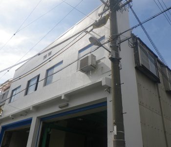 鉄骨2階建倉庫の外壁塗装！防水屋は下地に力を入れて長持ちさせる　大阪市東成区
